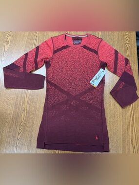 Smartwool Red and Maroon Ombre Wool Crew Neck Top